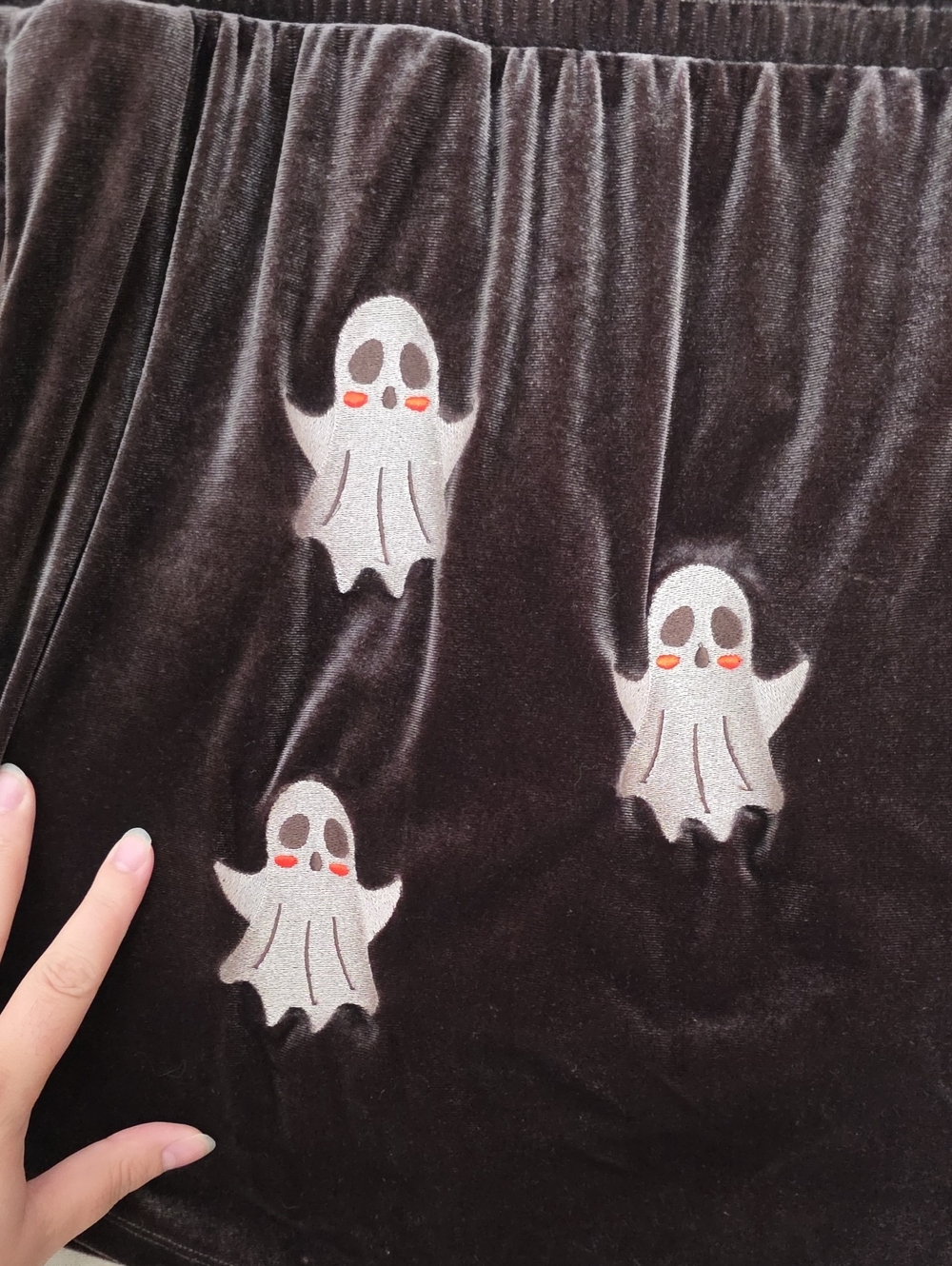 Ghost Embroidered Velvet Lounge Shorts - Brown - Picture 2 of 5